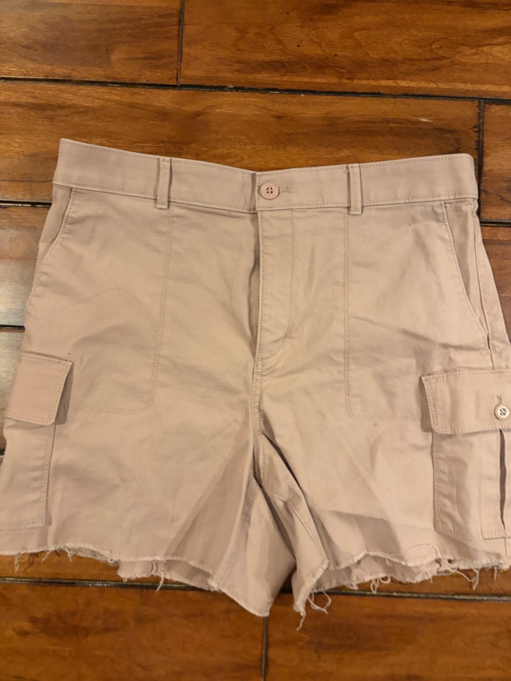 LOFT Women's Cargo Shorts in Light Tan